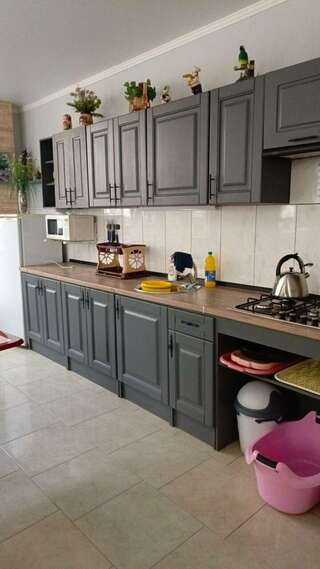 Гостиница Елена Джубга Трехместный номер-10